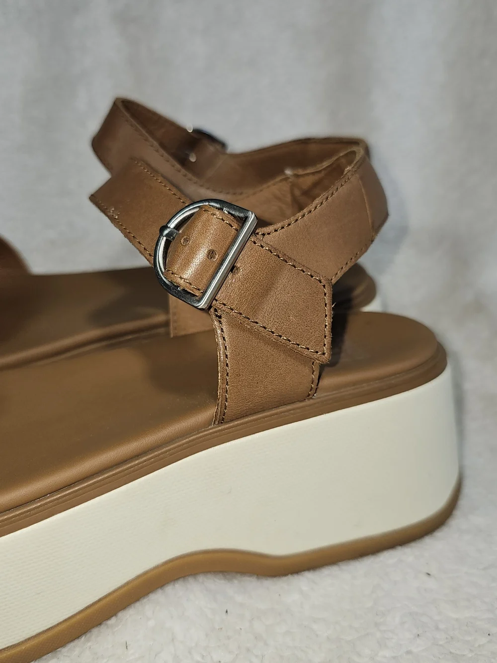 Woman's Sandals SOREL Dayspring Sandal Size 8.5.